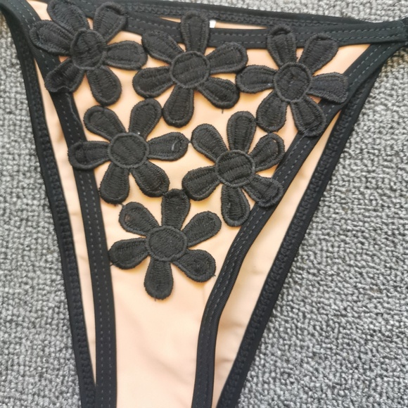 Sexy Embroidered Floral Lace Bikini Set โ Black - Picture 6 of 7